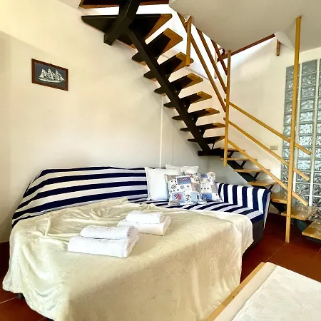 2 Semi-indipendente / Free Parking Villa